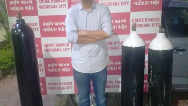 Vadodara crime branch arrest one for black marketing of medical oxygen cylinder