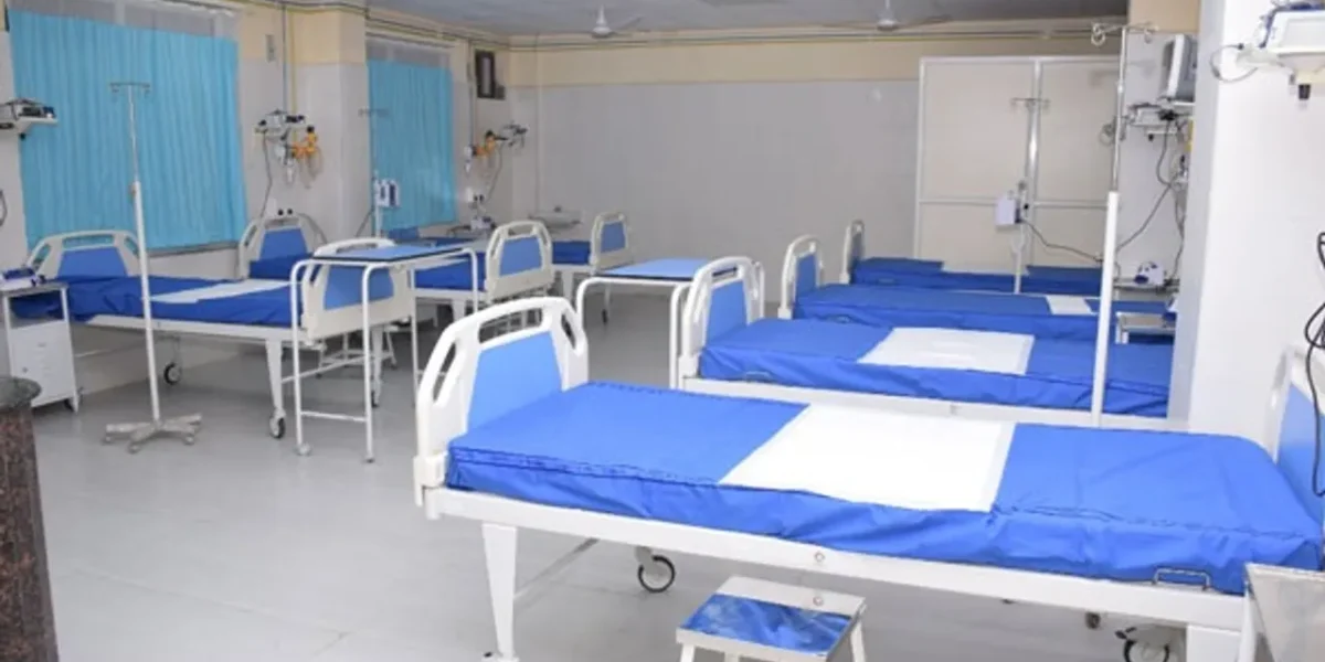 Notorious bootlegger undergoing treatment at Padra covid care center escaped