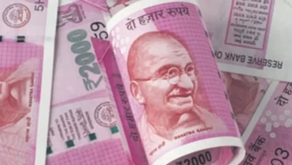 Rupee rises 7 Paise to 73.84 against US Dollar in early trade