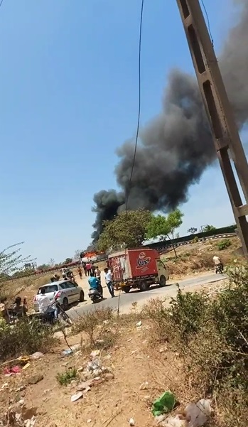 Huge fire broke out in ST bus carrying passengers from Vadodara to Ahmedabad