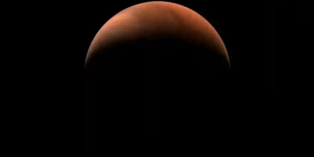 China lands spacecraft on Mars for first time