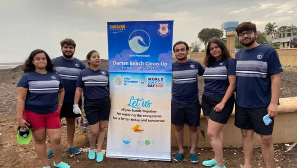 Cleaning of Devka beach in Daman started on World Environment Day