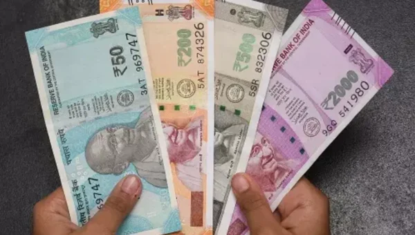 A person stole 35000 rupees from a milk centre owner and fled