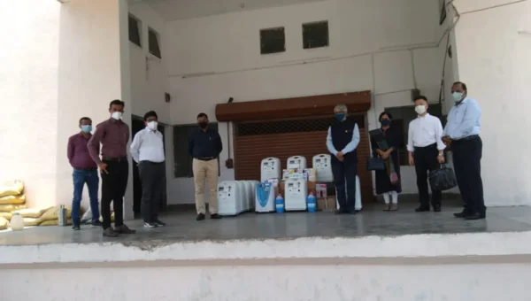 Useful donation of medical devices and medicines by L&T Chioda to Vadodara district health system