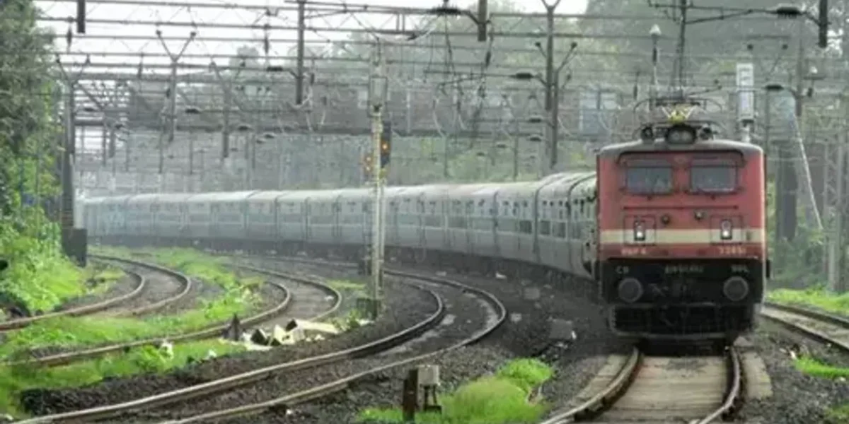 Additional stoppages provided to special trains at various station over Western Railway