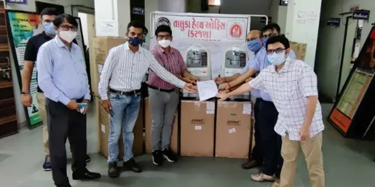 Charity of 10 oxygen machines to increase the facility of oxygen treatment in Karjan taluka