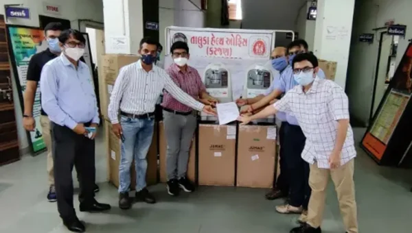 Charity of 10 oxygen machines to increase the facility of oxygen treatment in Karjan taluka