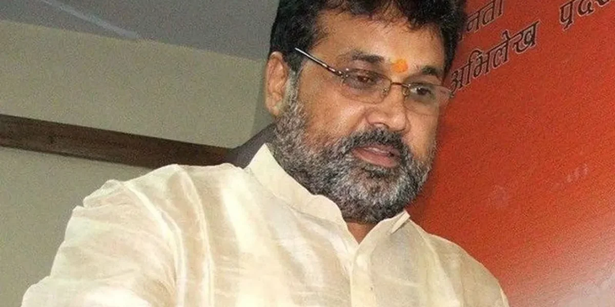 Former Madhya Pradesh minister and senior BJP leader Laxmikant Sharma dies of COVID-19
