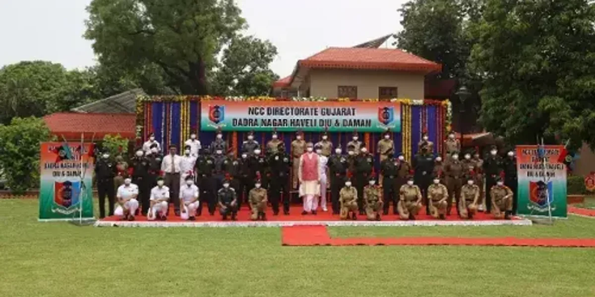 Governer of Gujarat launches 4th phase of #EkMaiSauKeLiye campaign of Gujarat NCC Directorate