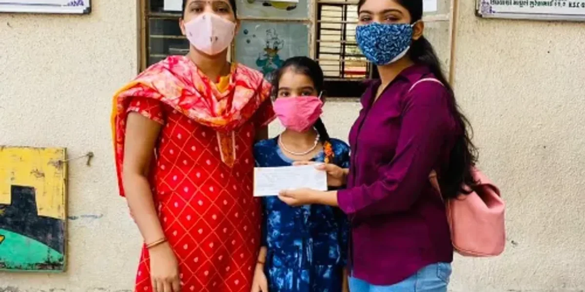 Young girl from Vadodara paid fees of 23 students and help them get along with studies