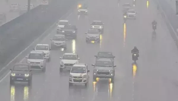 IMD: Rain in Delhi, parts of Haryana, Rajasthan during next 2 hrs