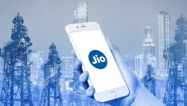 Jio tops 4G chart with 20.7 mbps download speed in May: Trai