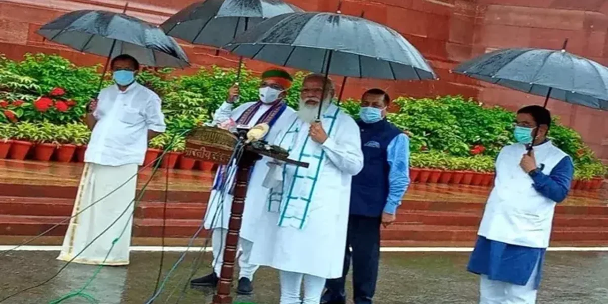 PM Modi says govt ready for meaningful discussions & answer all questions in Parliament