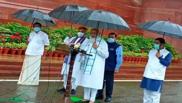 PM Modi says govt ready for meaningful discussions & answer all questions in Parliament