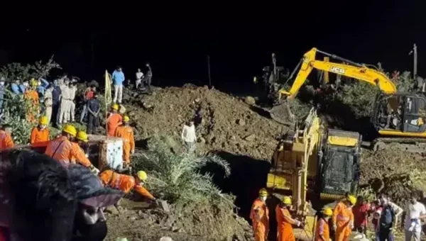 PMO announces Rs 5 lakh ex gratia for kin of people killed in Mumbai mishaps