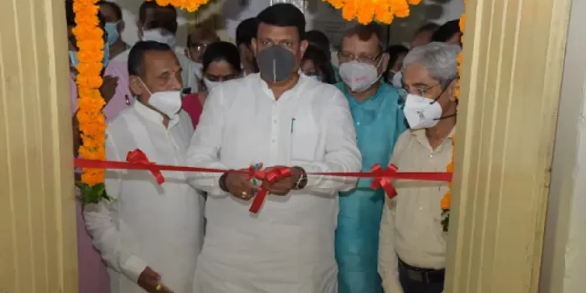 Tribal Development Minister Ganpat Singh Vasava inagurate office of the divisional analysis committee in Vadodara