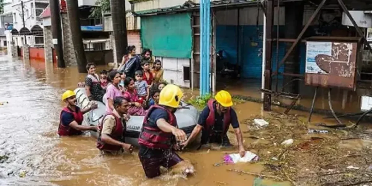 Maharashtra floods: 209 people dead, 8 missing due to heavy rains and floods