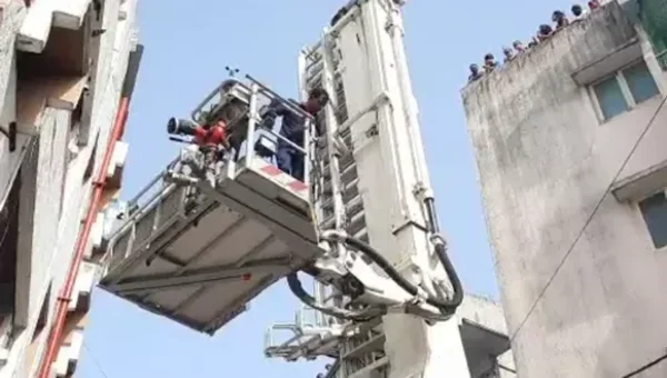 Fire broke out in sanitiser godown in Vadodara