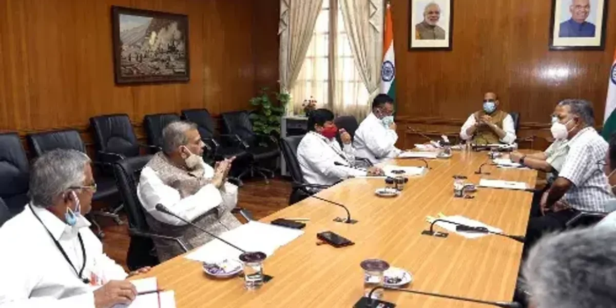 Rajnath Singh meets Defence Civilian Employees’ Federations over OFB Corporatisation issue