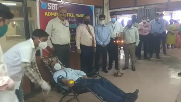 93 donated blood in a camp organized by SBI Vadodara