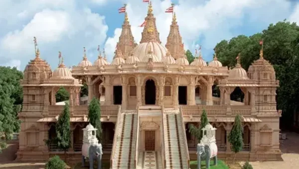 Valsad builder died during his visit to Swaminarayan temple in Vadodara