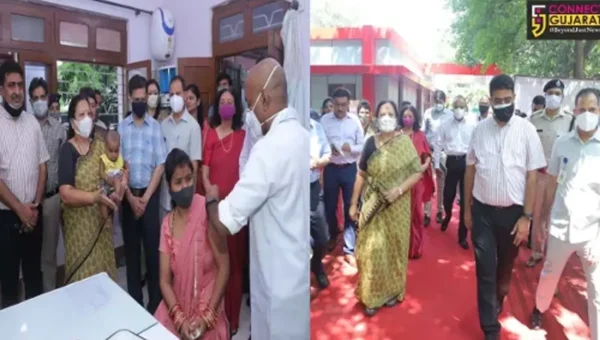 MoSR Visits Vaccination Centre at SP Marg Health Unit