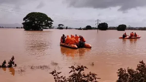 Vadodara NDRF troopers helped evacuate people from two flood-hit villages in Maharashtra