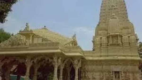 VMSS plans for temporary solution to waterlogging problem near Kashivishwanath temple