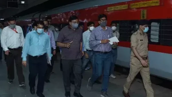 Western railway GM interacted with passengers in running train for their feedback and suggestions