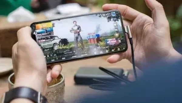 China bans children from playing online games for more than three hours a week