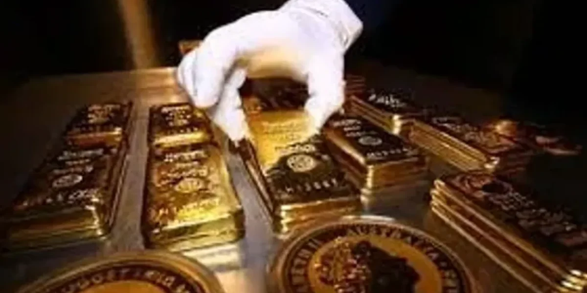 Gold Price Today: Yellow metal trades flat