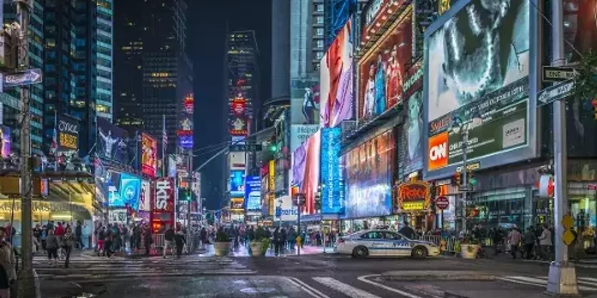 Indian diaspora to unfurl biggest tricolour at Times Square in NYC