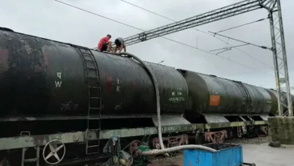 WR’s Mumbai division taps new transportation of Sugar and Molasses