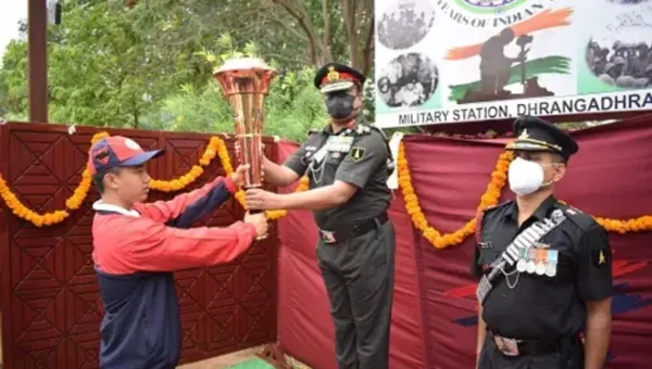 Swarnim Vijay Varsh Victory Flame reaches military station Dhrangadhra