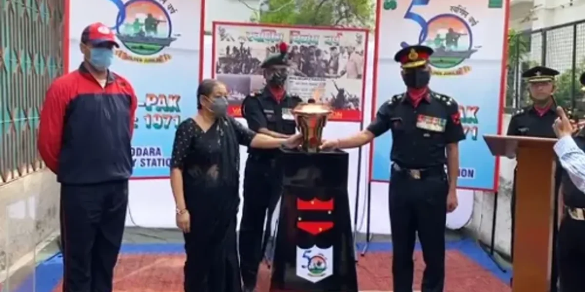 Run for bravehearts and visit to veterans on second day of Victory flame stay in Vadodara