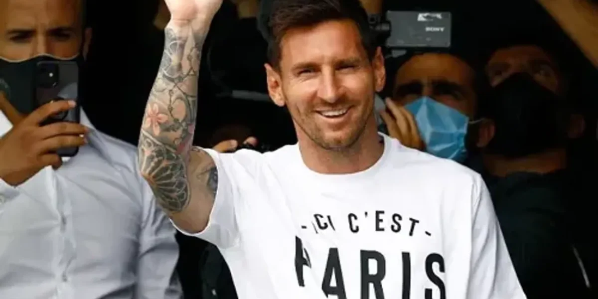 Messi signs 2-year contract with PSG