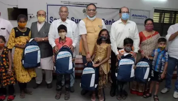 Educational kits given to 44 students lost their parents due to Corona