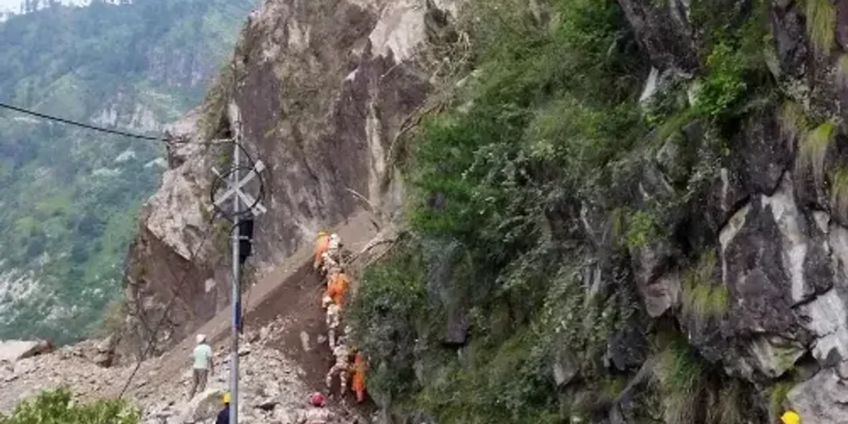 Kinnaur landslide: Death toll surges to 13, rescue work resumes