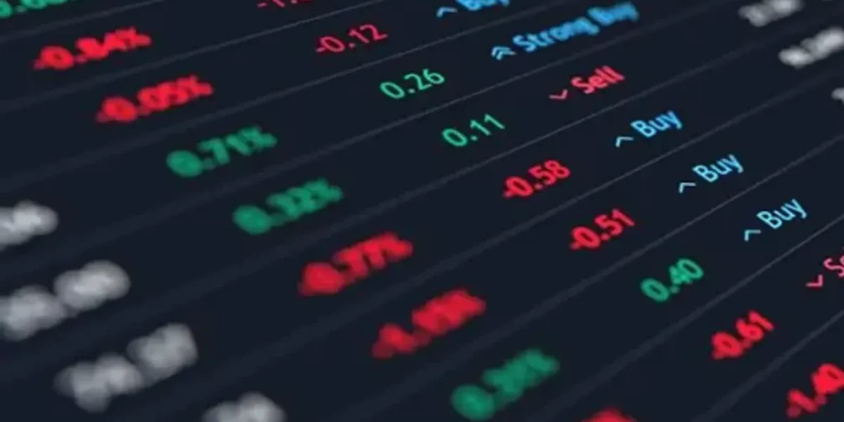 Sensex gains after 2-day pause, ends 226 pts up; broader register decline