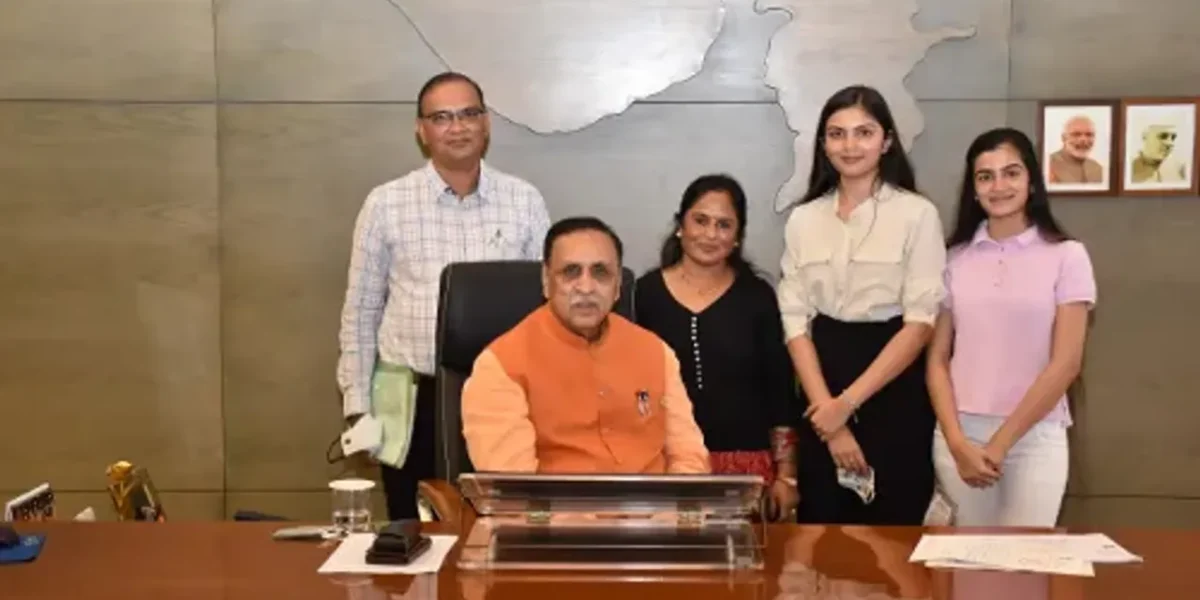 Gujarat Chief Minister paid a courtesy call on Vidhi Jadhav of Nadiad