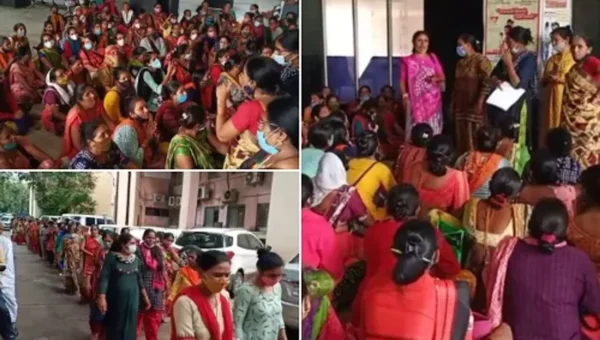 Asha workers from Vadodara district gives application to DHO regarding non payment of incentives and harrasment by officers