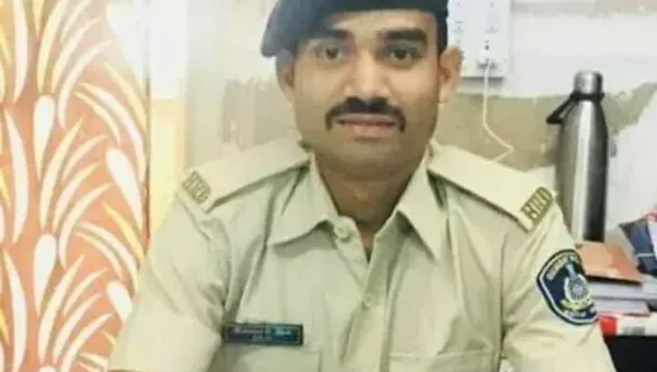 Policeman posted in Varnama police station died in road accident near Vadodara