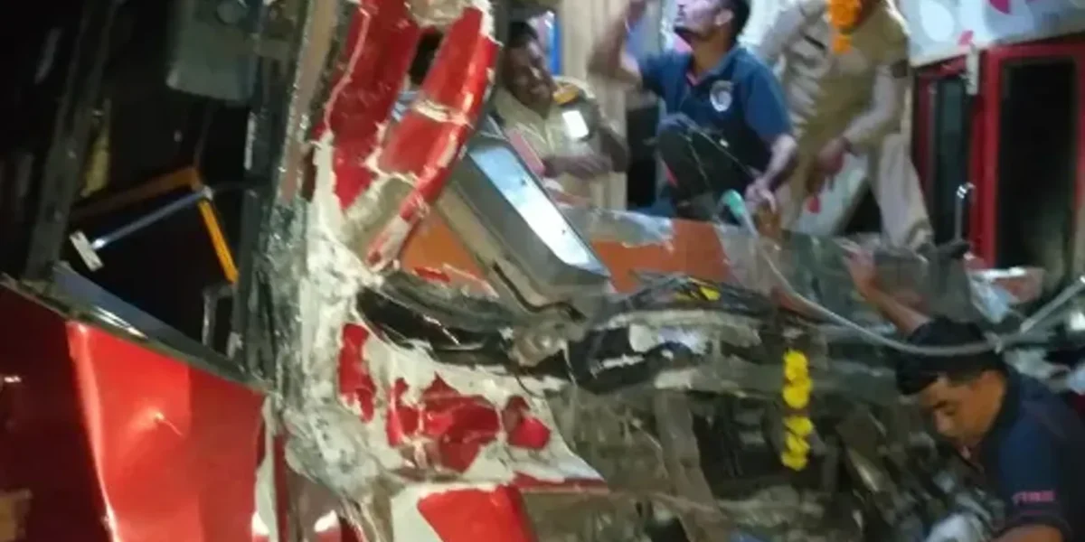 15 injured in collision between bus and container near Bhaniyara village on Vadodara Halol road