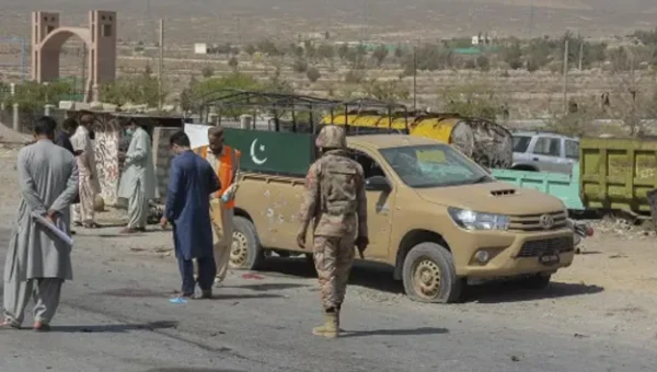 3 Dead, 20 injured in Pakistan suicide attack