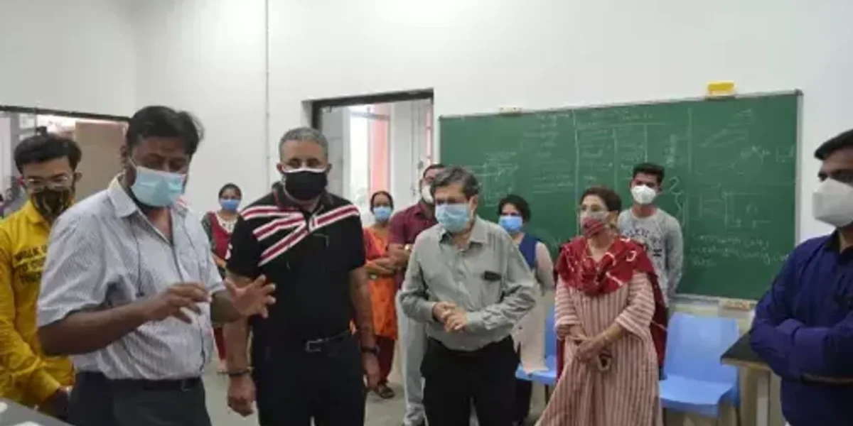 Vadodara Navrachana University launches Advanced Manufacturing Lab to mark Engineers Day