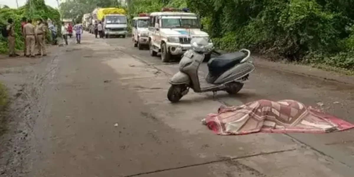 Teacher killed in road accident due to bad roads at Nandesari near Vadodara