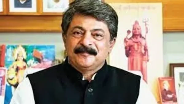 Gujarat rvenue Minister Rajendra Trivedi to join Jan Ashirwad Yatra start from Friday in Vadodara district