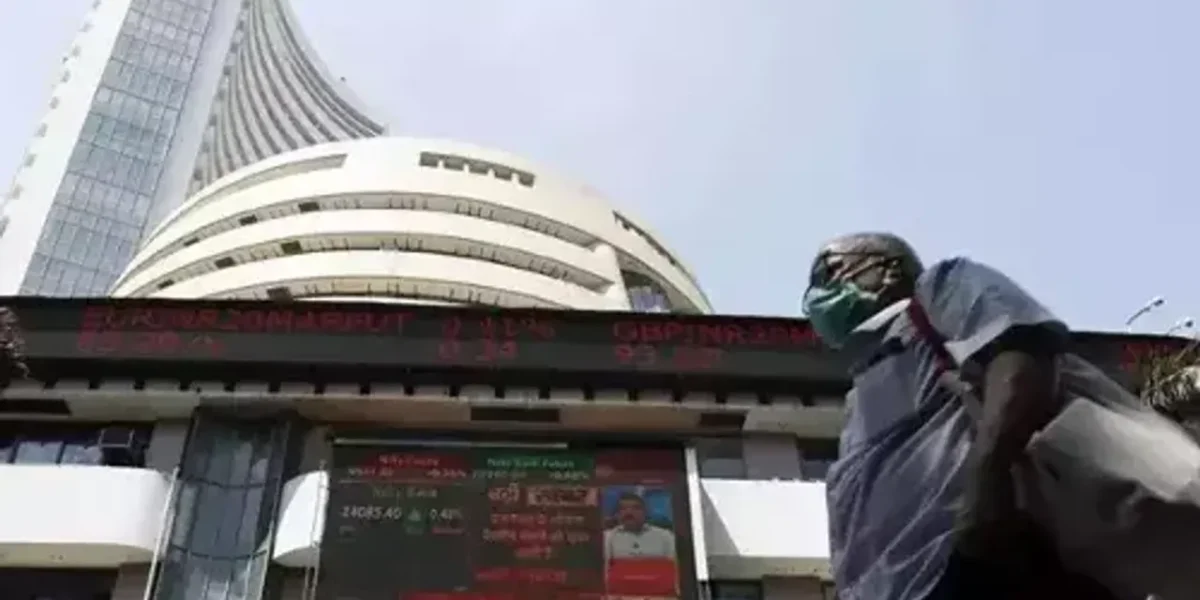 Sensex adds 55 points; Nifty closes at 17,369