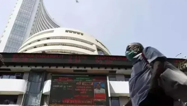 Sensex adds 55 points; Nifty closes at 17,369