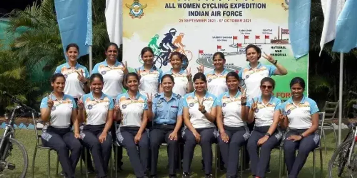 All women cycle expedition from War memorial Longewala to National War Memorial New Delhi